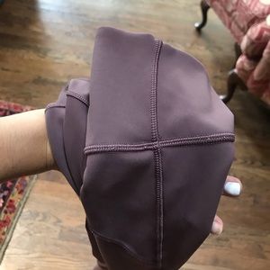 Lululemon In Movement 7/8 Legging in Mauve Size 6